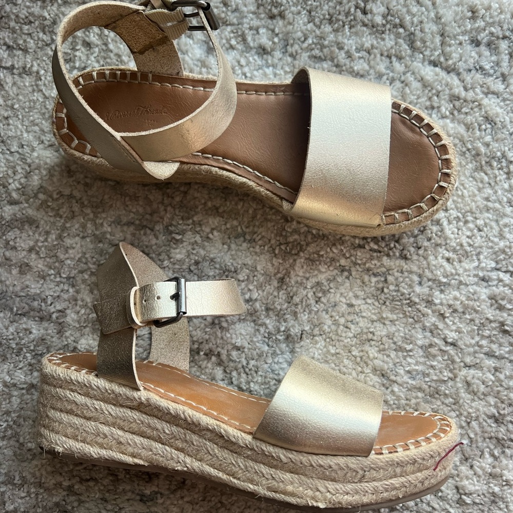 Gold Wedges